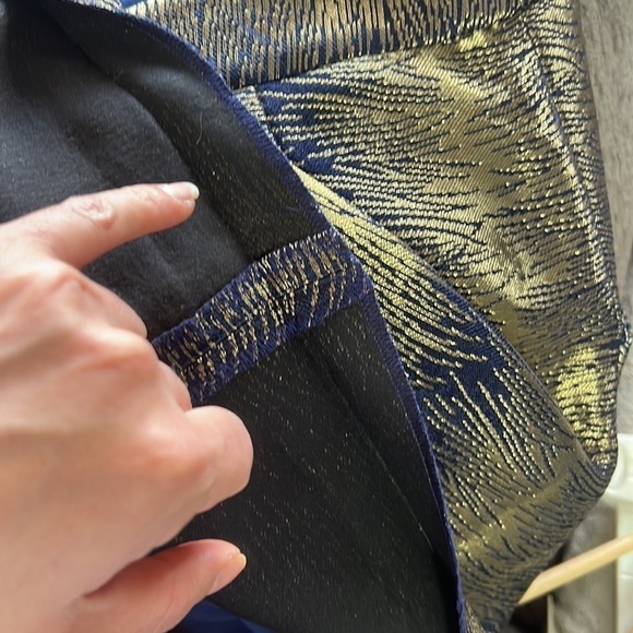 Club Monaco Women’s Joelle Shimmery Jacquard Gold Skirt Size 4 - Picture 14 of 15